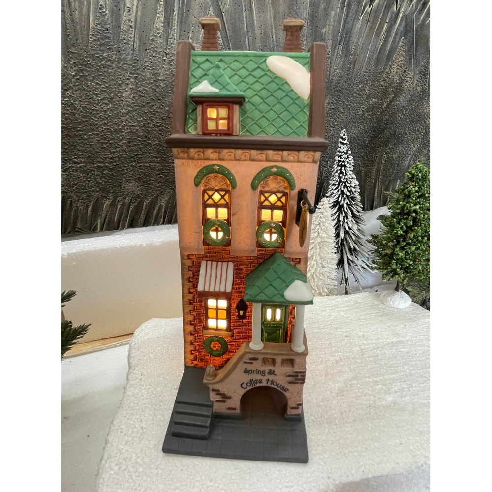Dept 56 SPRING ST. COFFEE HOUSE Christmas In The City Series 5880-7 CIC Lighted